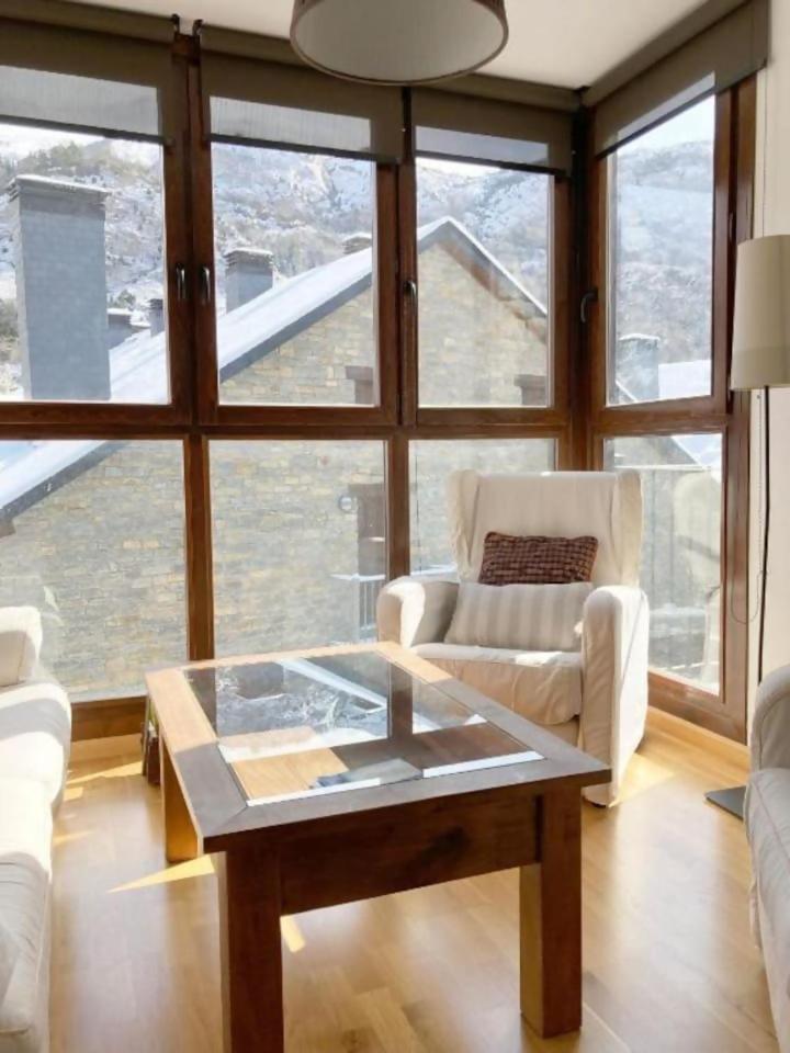 Apartamento Tarmanones 에스칼리아 외부 사진